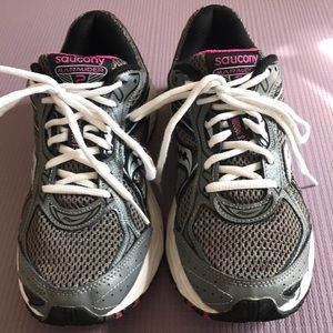 Saucony Marauder 2 running shoes